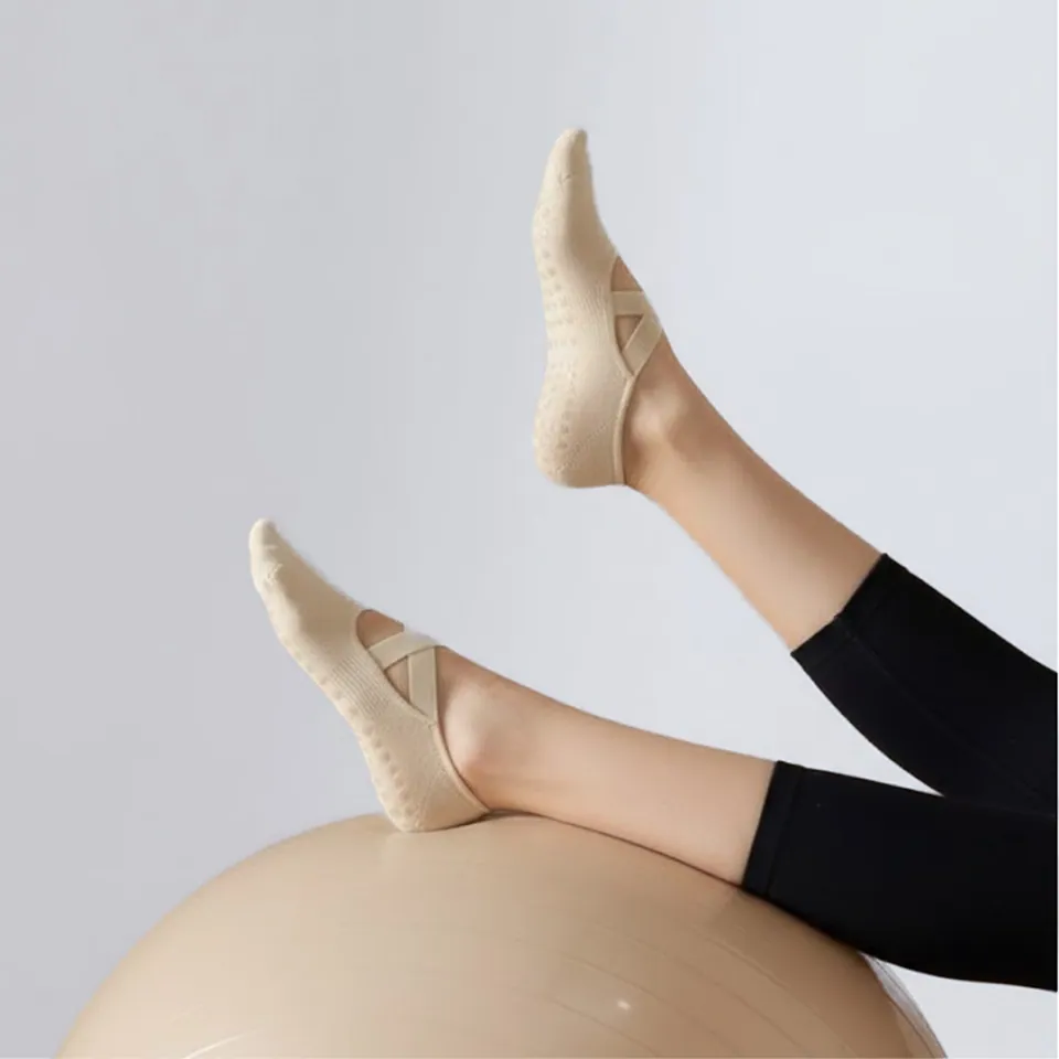 Chaussettes de Pilates antidérapantes beiges ou noires, vue 8