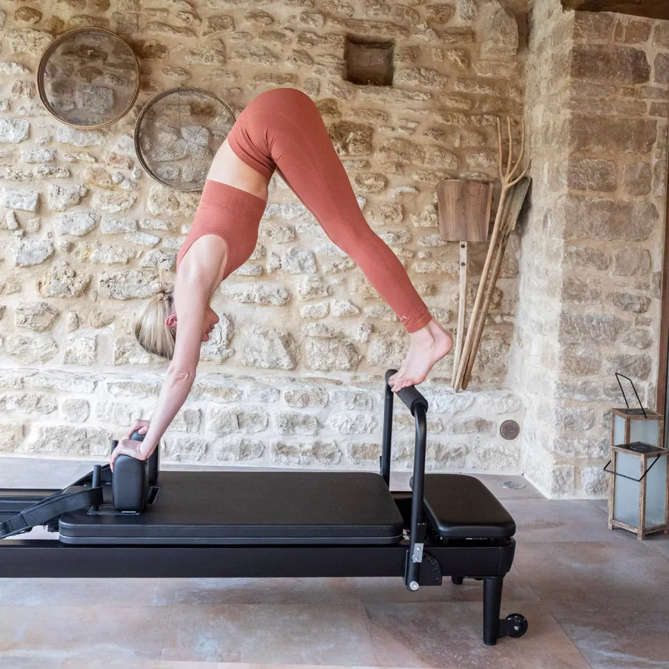 Reformer Pilates en aluminium rangeable à la verticale Toundra, vue 2