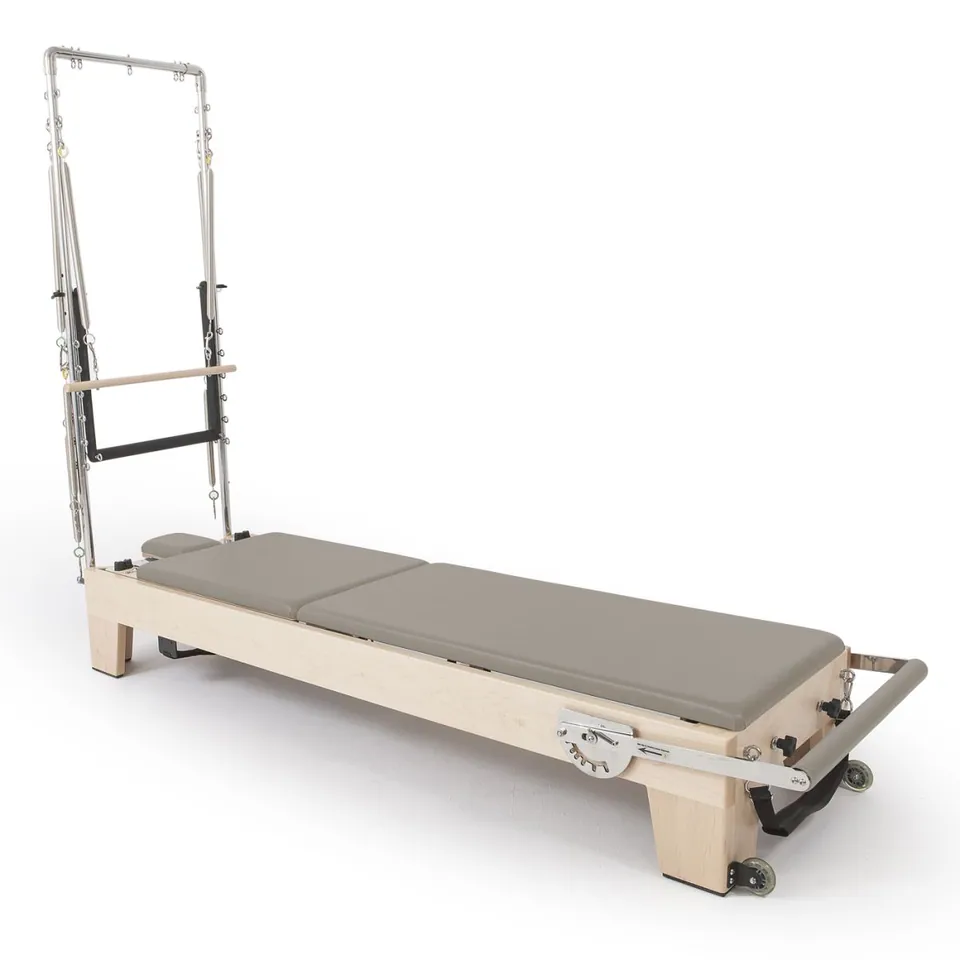 Reformer Pilates en bois avec tour empilable Horizon, vue 3